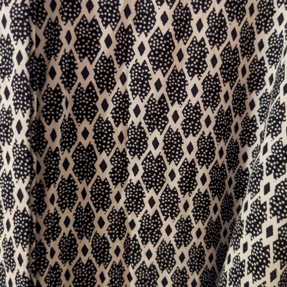 Black and white button up dress - Picture 4 of 4